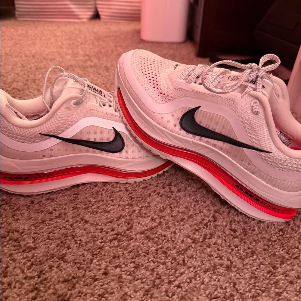 Women’s Nike Air Pegasus Premium